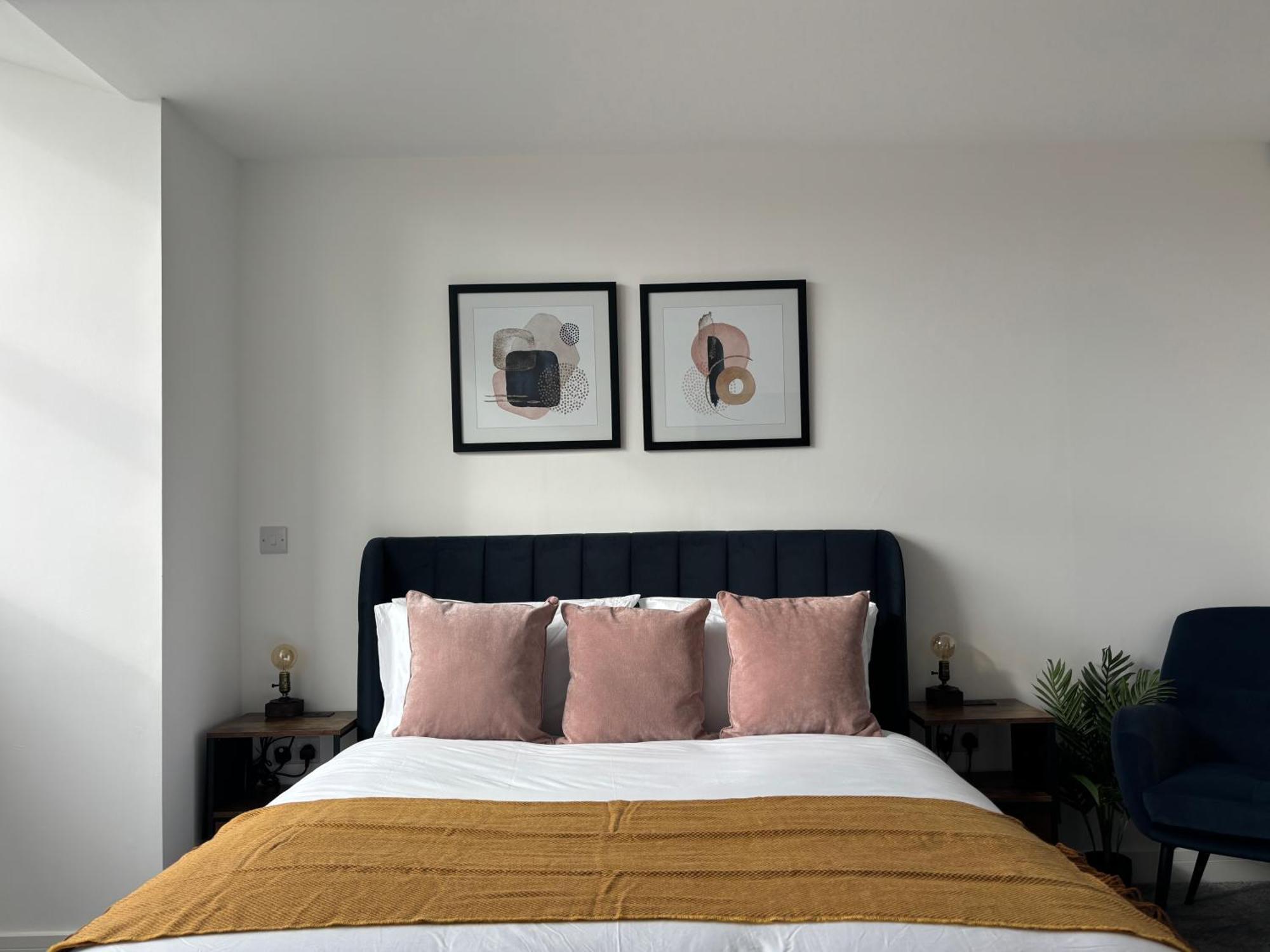 Manchester Apt, Free Parking, Business, Couples & Families Eksteriør bilde