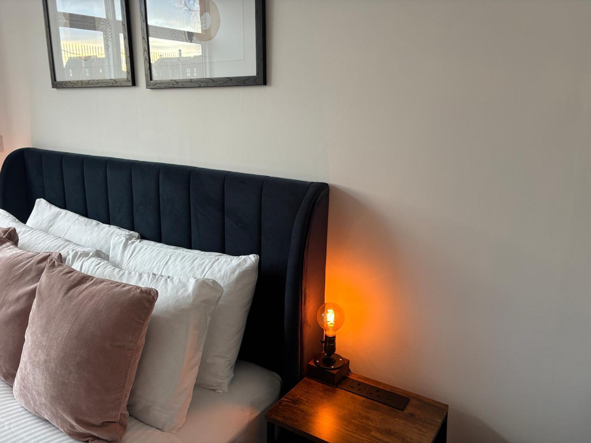 Manchester Apt, Free Parking, Business, Couples & Families Eksteriør bilde